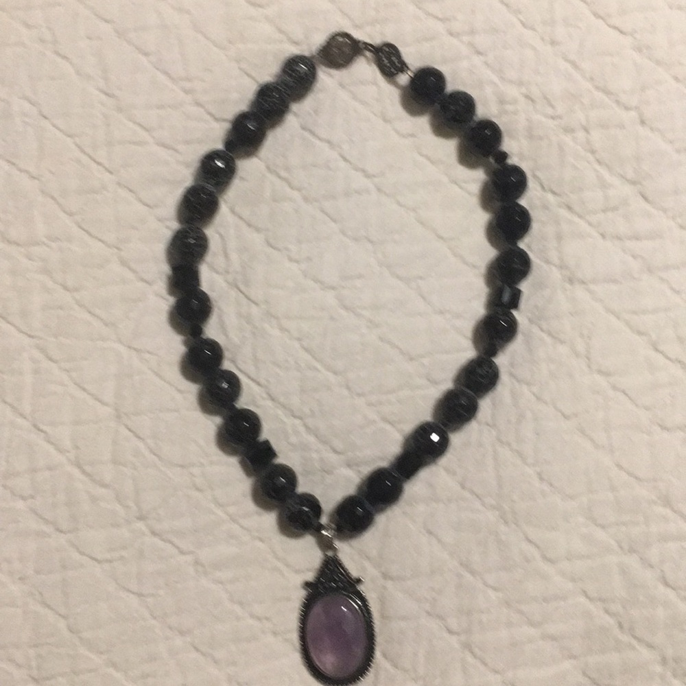 Necklace. Purple stone w/black stones. Handmade